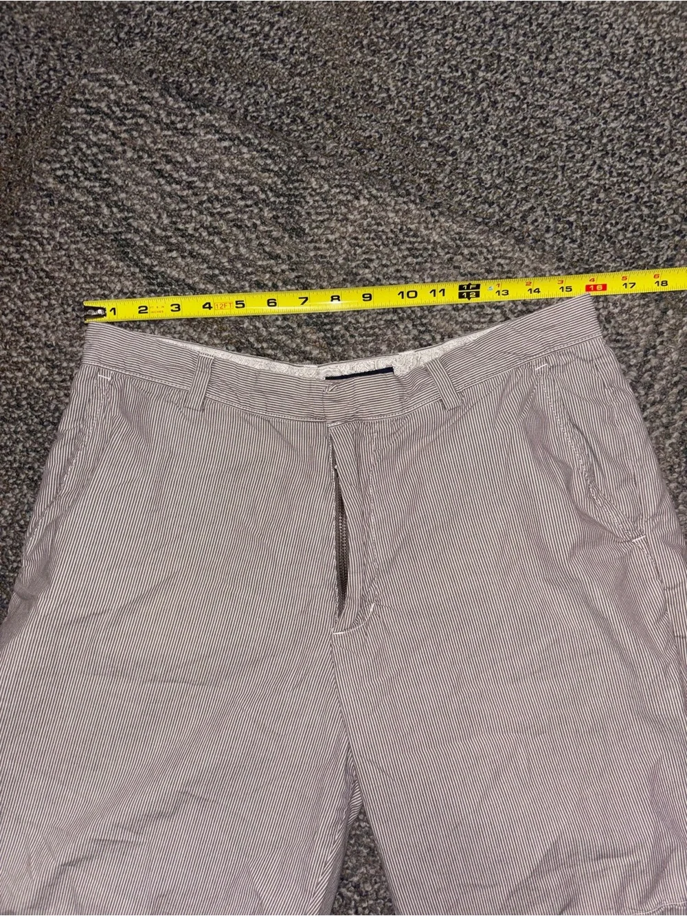 Banana Republic Brown Beige Micro Stripe Casual Cotton Shorts Men’s Sz 33. No Fl